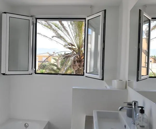 House Roca בית נופש